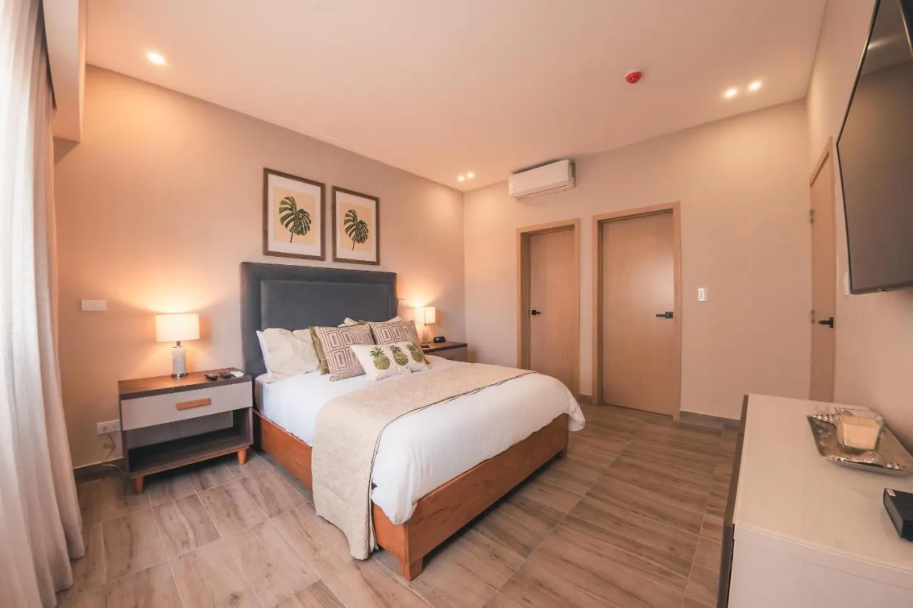 Fully Serviced Apartment At Regatta Living - 3A Santo Domingo 0*,